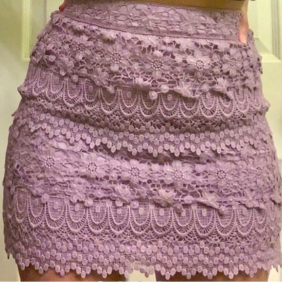 American Eagle Outfitters Cotton Blend Coquette Purple Lace Mini Skirt size XS - Picture 2 of 8